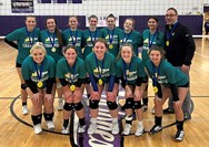 Mount Markham girls volleyball caps perfect season with program’s sixth sectional title 