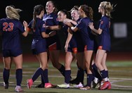 East Syracuse Minoa girls soccer ends reign of 4-time defending Class AA champ Fayetteville-Manlius