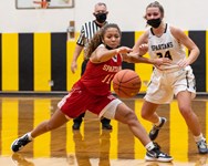 Kaia Henderson’s high school basketball career ends with hand injury